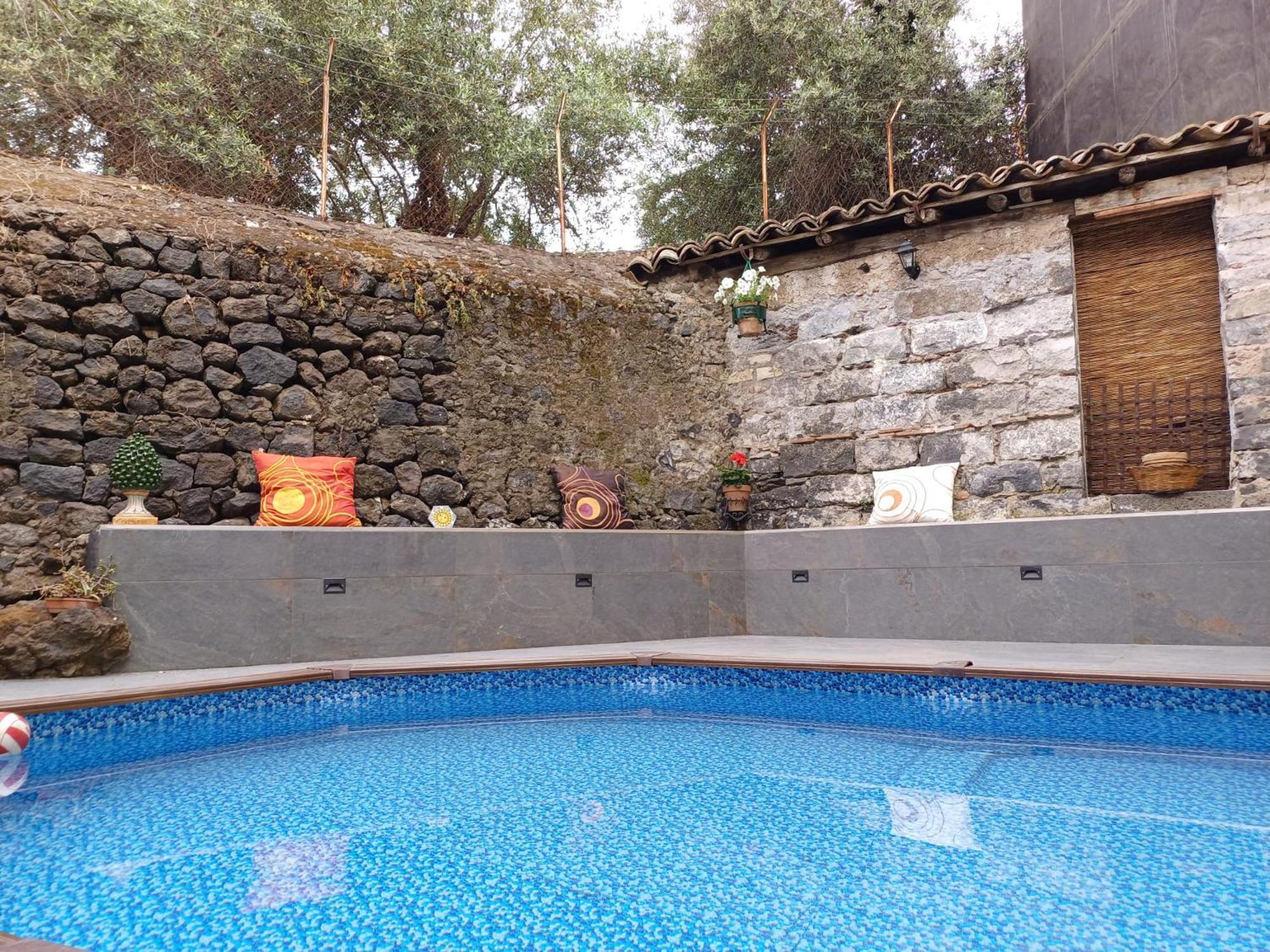 La Rosa Dell'Etna Apartment Acireale Bagian luar foto