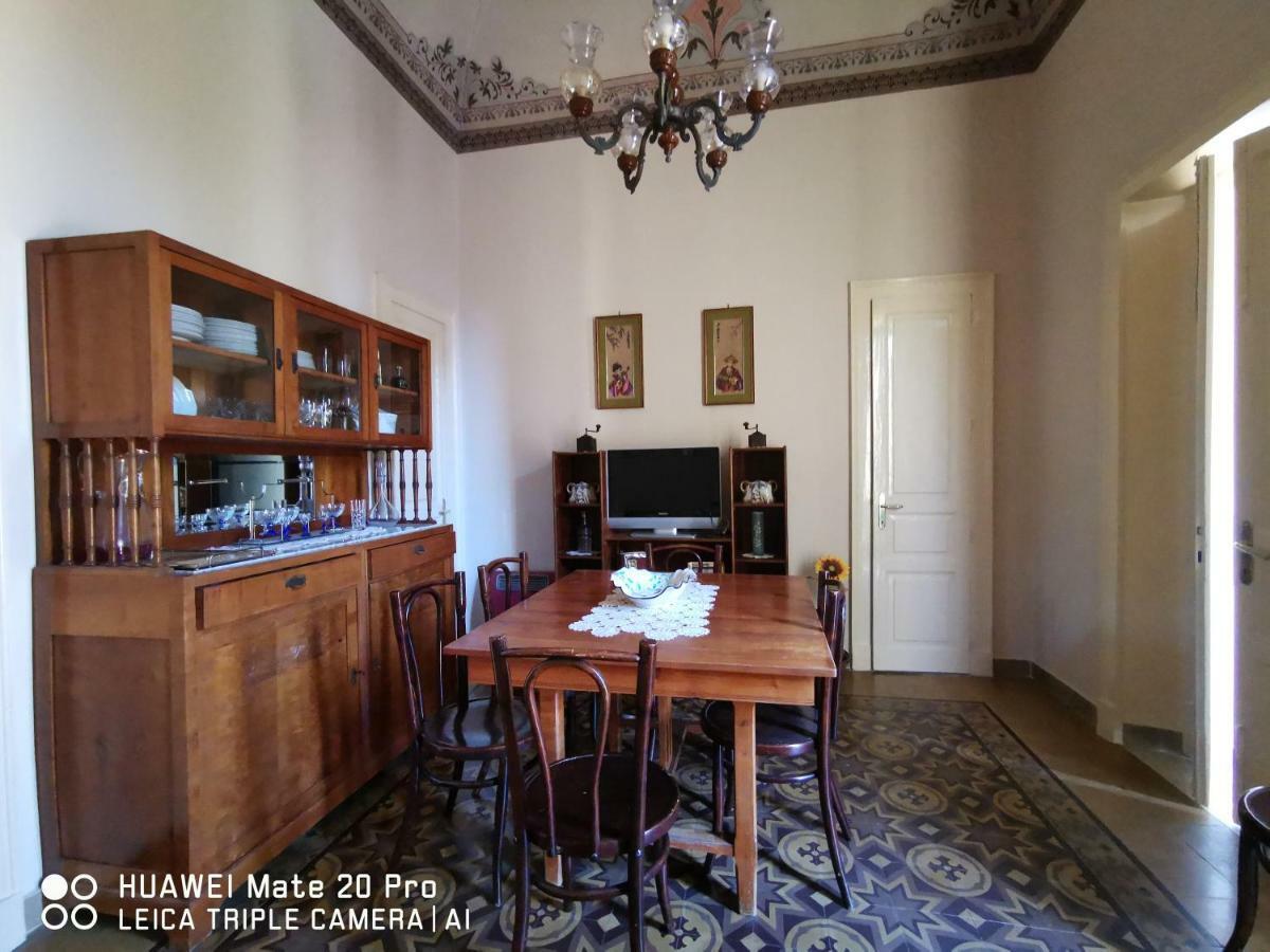 La Rosa Dell'Etna Apartment Acireale Bagian luar foto