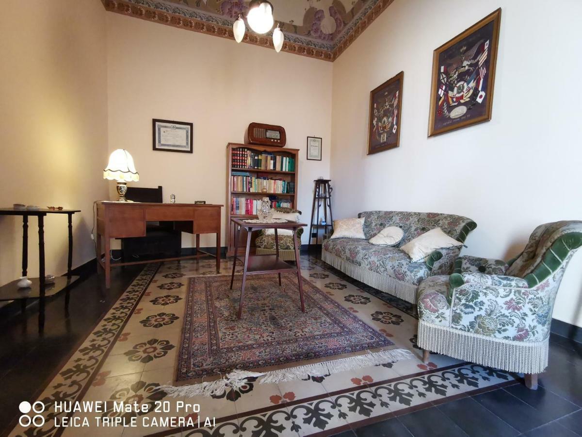 La Rosa Dell'Etna Apartment Acireale Bagian luar foto