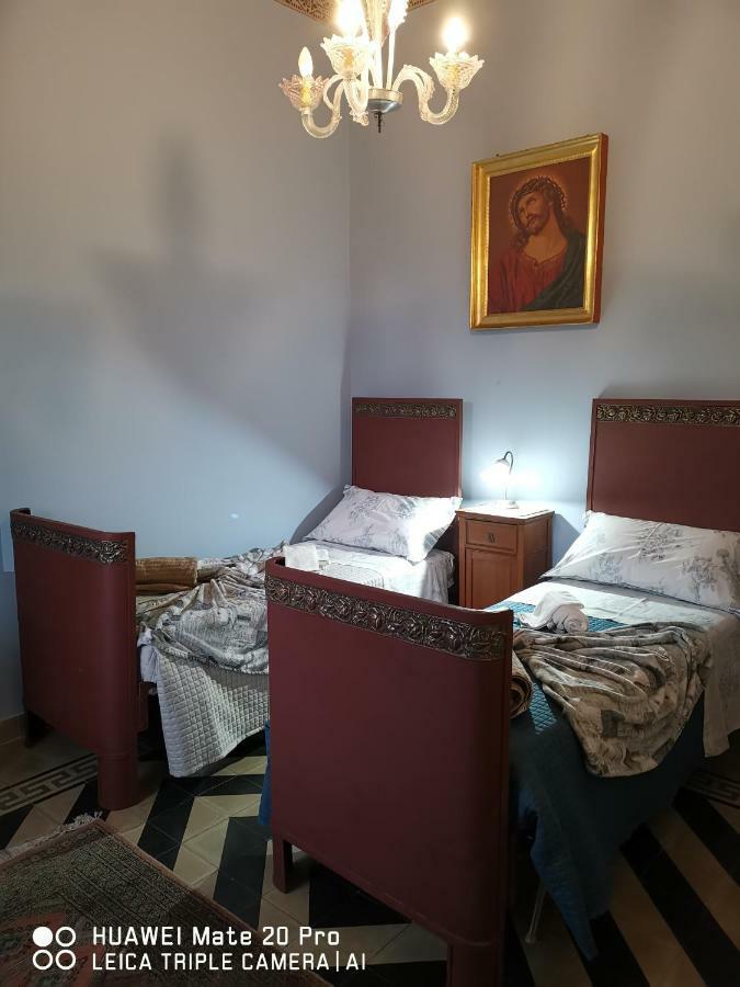 La Rosa Dell'Etna Apartment Acireale Bagian luar foto